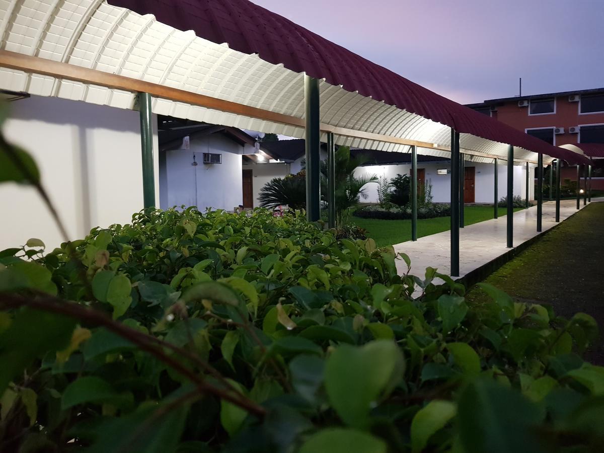 Gran Hotel De Lago - Lago Agrio Nueva Loja Bagian luar foto